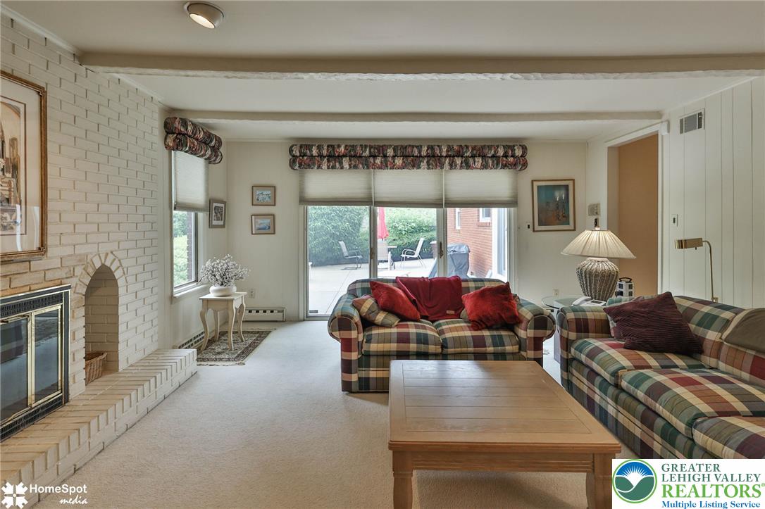926 North Arch Street Property Photo 29