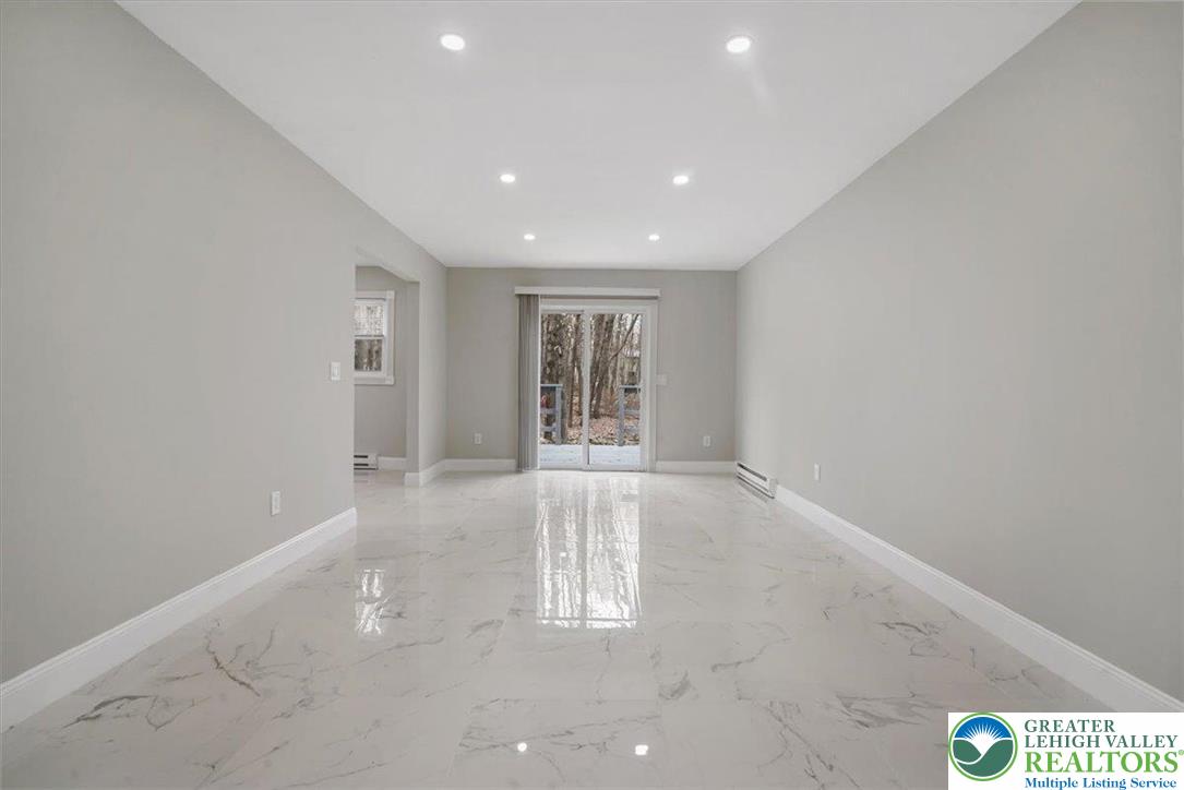 400 Cedar Drive Property Photo 14