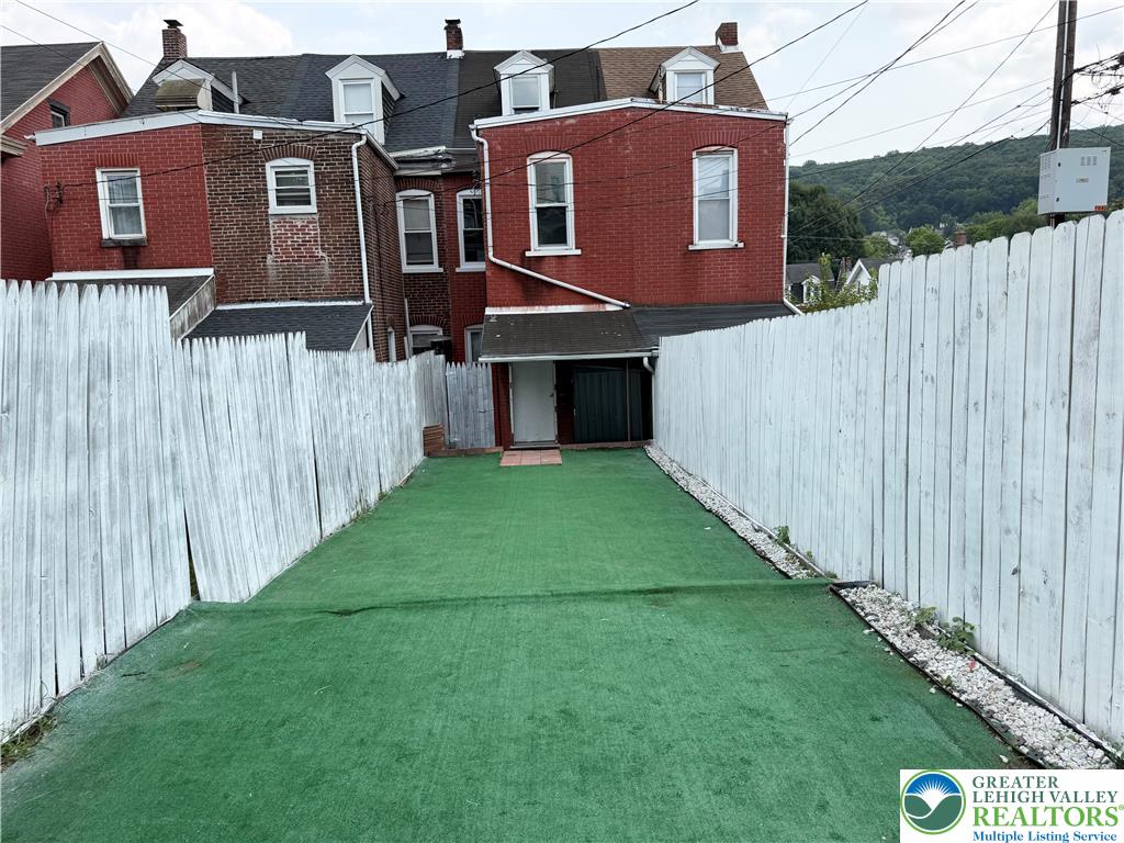 758 Pawnee Street Property Photo 18