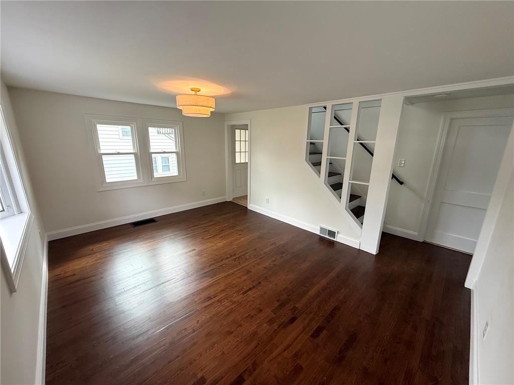 2632 Eldridge Avenue Property Photo 2