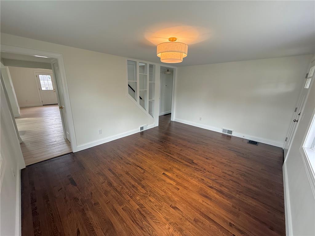2632 Eldridge Avenue Property Photo 3