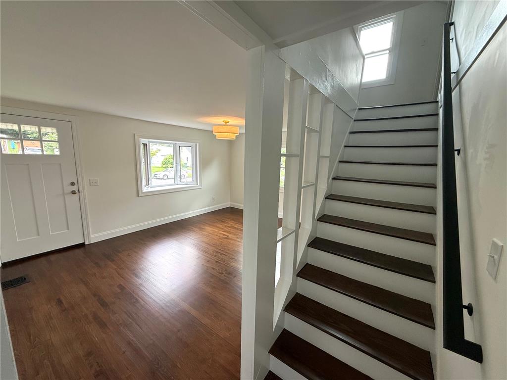 2632 Eldridge Avenue Property Photo 5