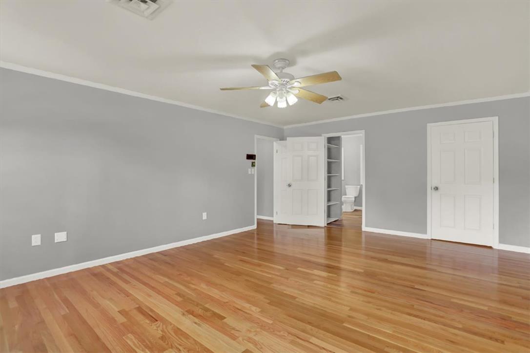 214 Burrell Boulevard Property Photo 27