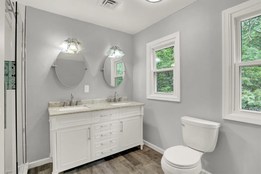214 Burrell Boulevard Property Photo 28