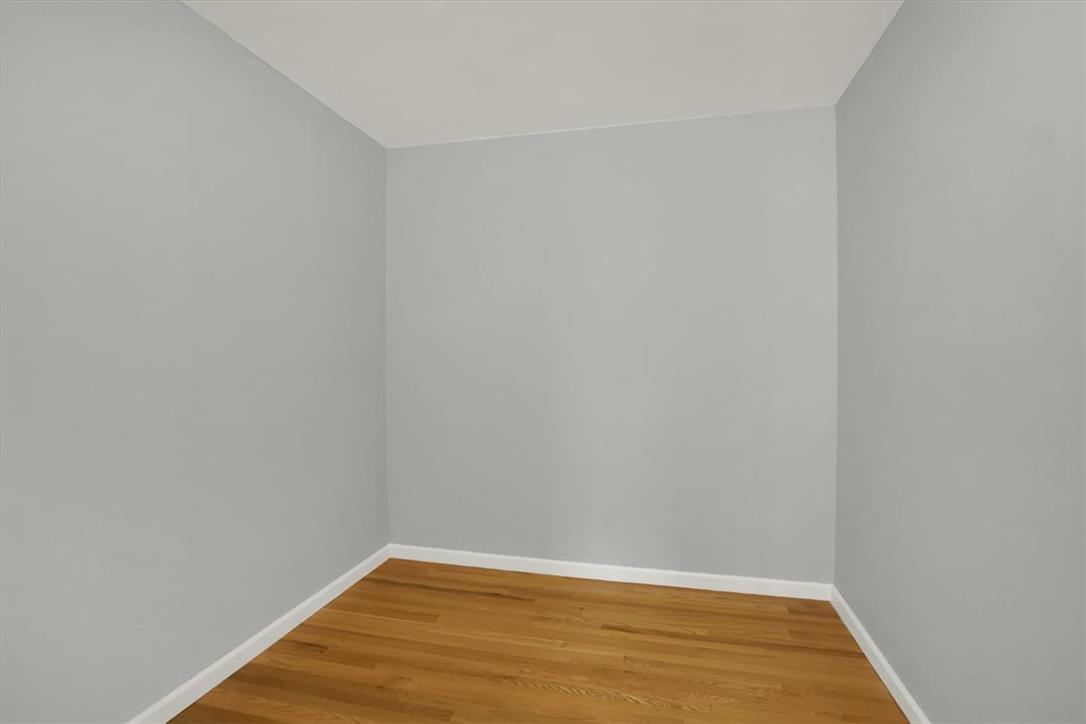 214 Burrell Boulevard Property Photo 29