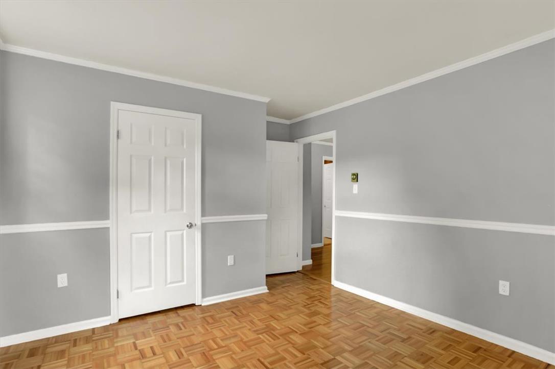214 Burrell Boulevard Property Photo 33