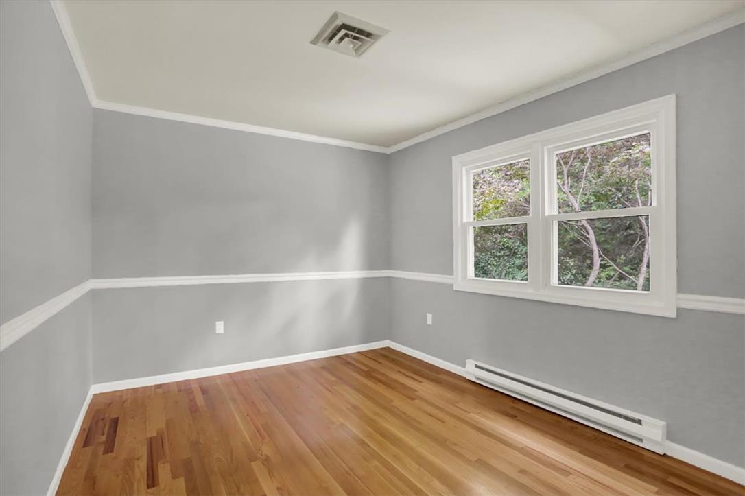 214 Burrell Boulevard Property Photo 34