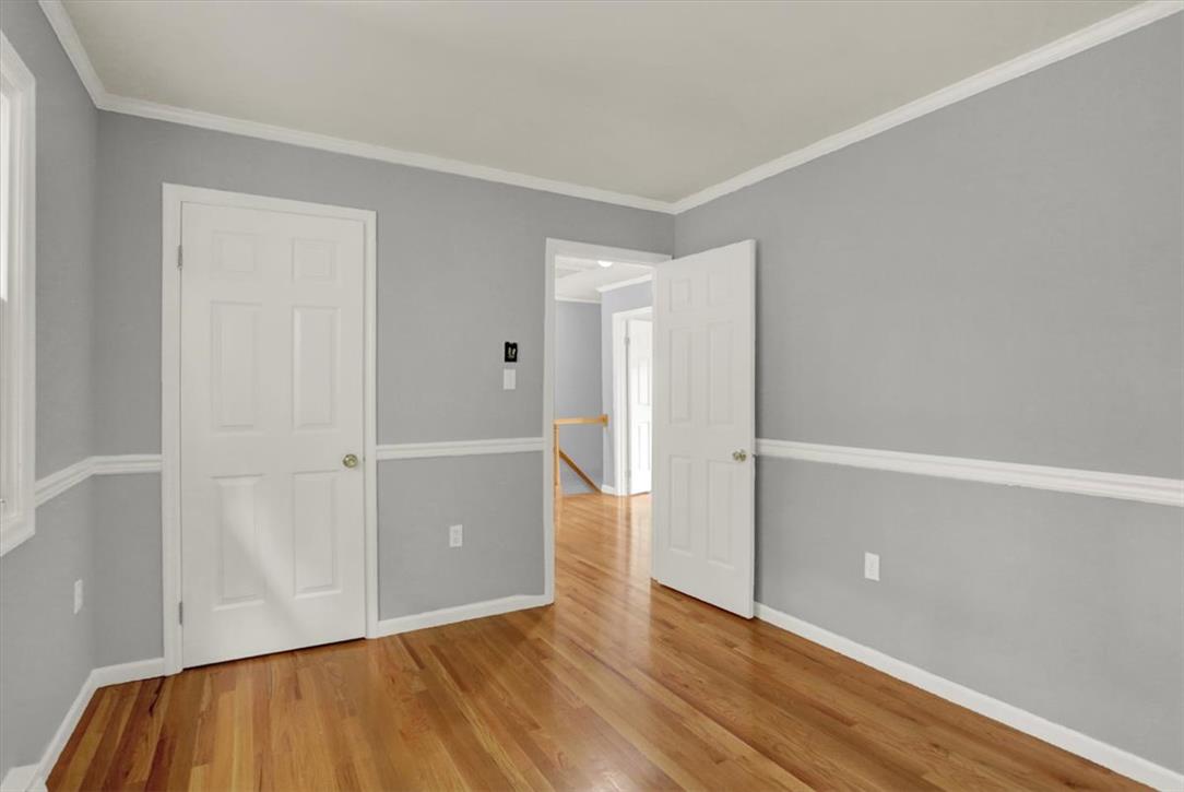 214 Burrell Boulevard Property Photo 35