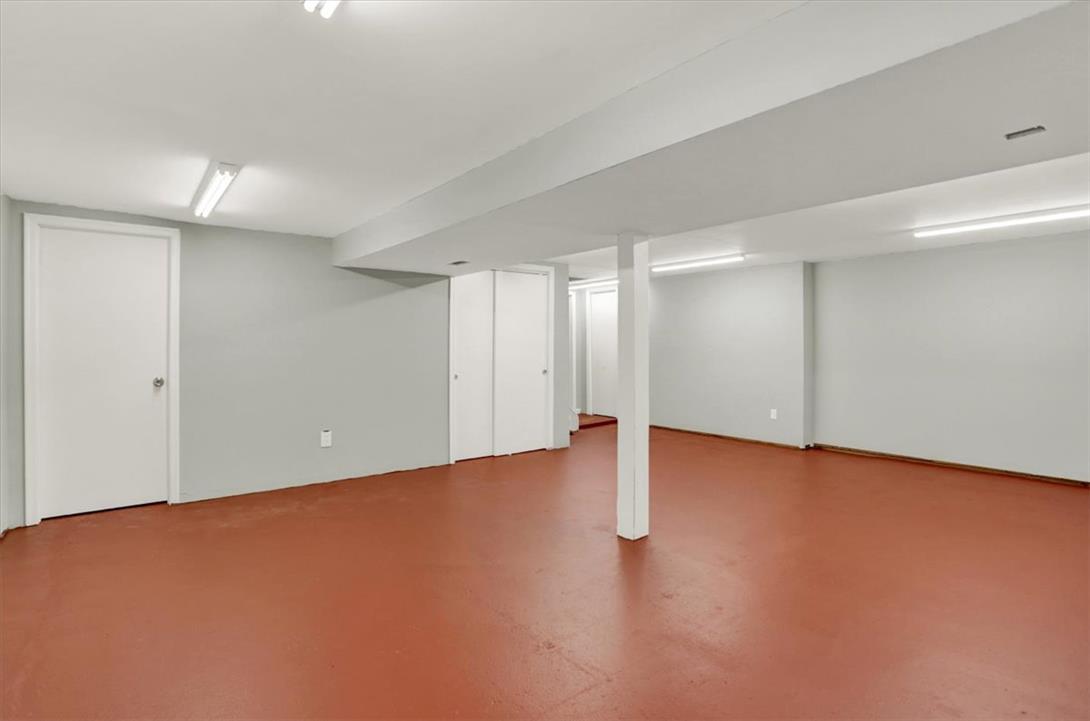 214 Burrell Boulevard Property Photo 38