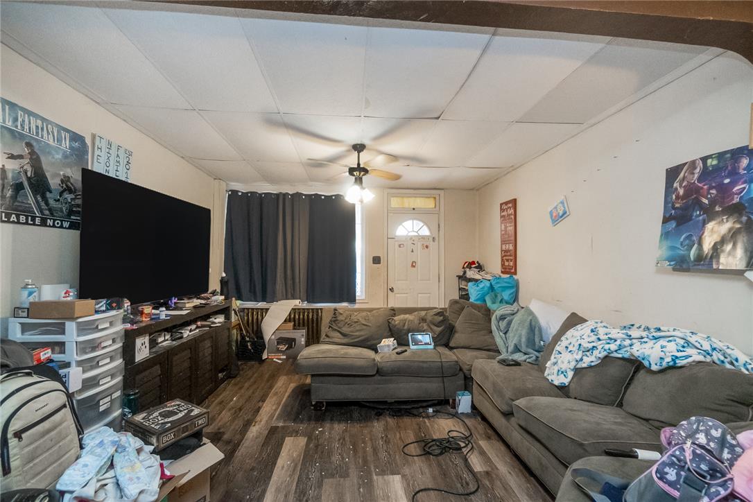 319 Abbott Street Property Photo 5