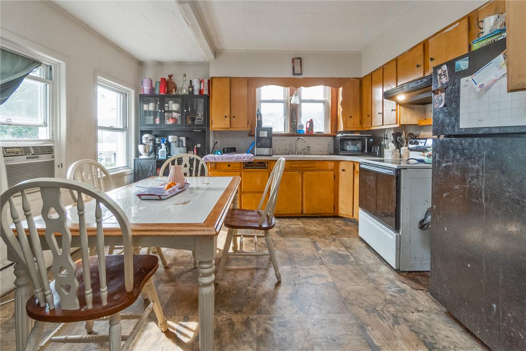 319 Abbott Street Property Photo 8