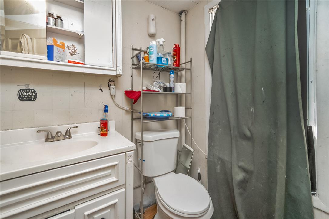 319 Abbott Street Property Photo 13