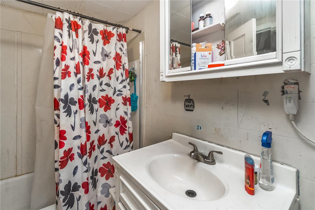 319 Abbott Street Property Photo 14