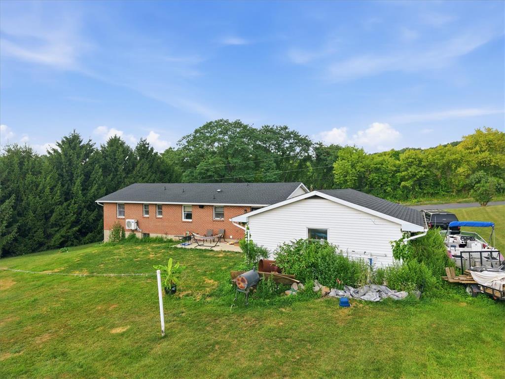 4065 Country Side Lane Property Photo 7