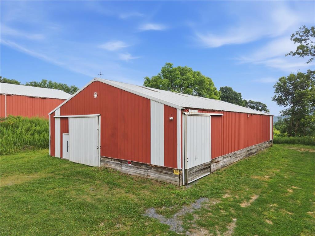 4065 Country Side Lane Property Photo 12
