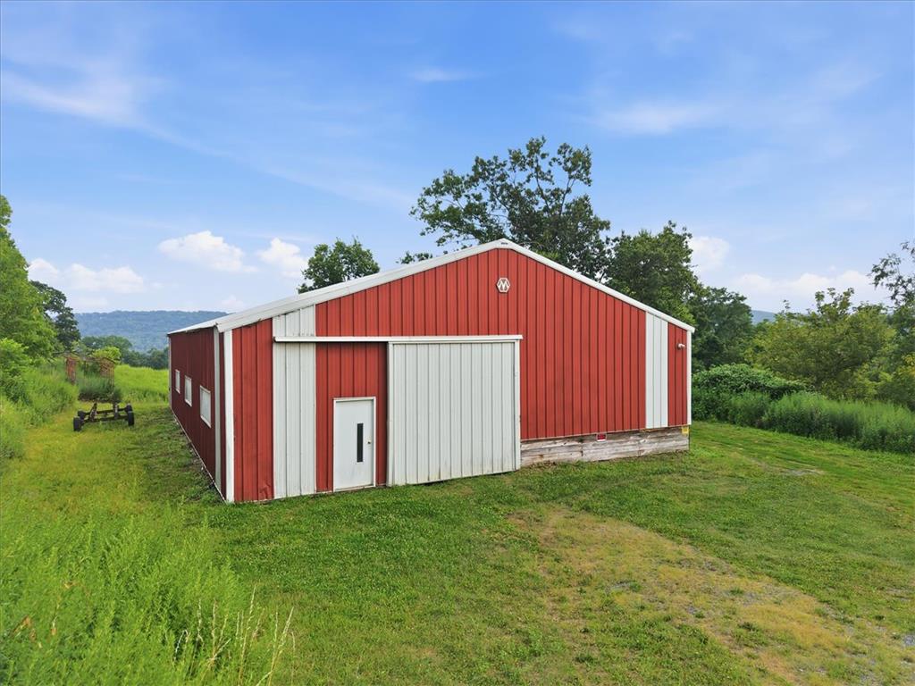 4065 Country Side Lane Property Photo 13
