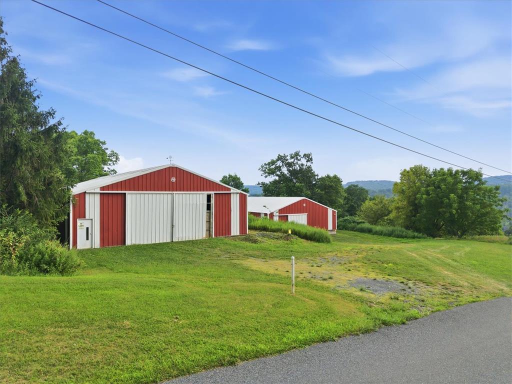 4065 Country Side Lane Property Photo 16