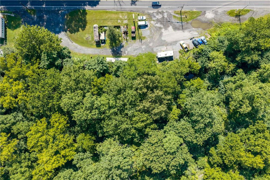 1603 Freemansburg Property Photo 4