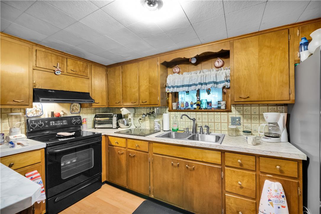 1294 Seifert Road Property Photo 16