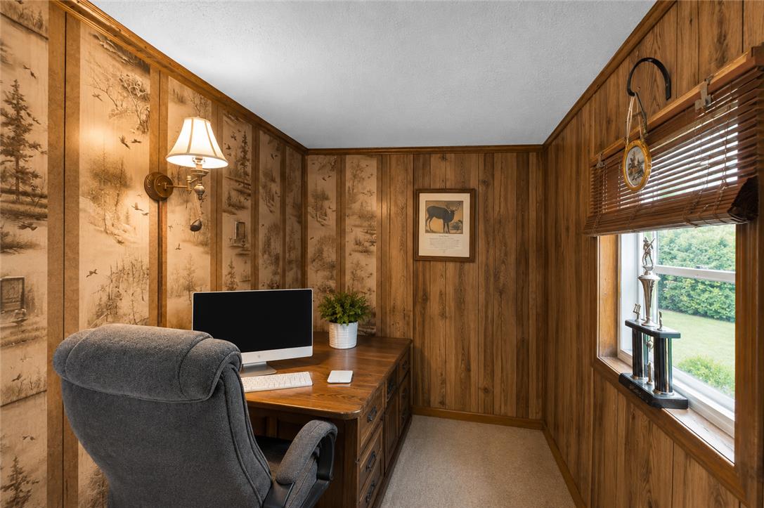 1294 Seifert Road Property Photo 27