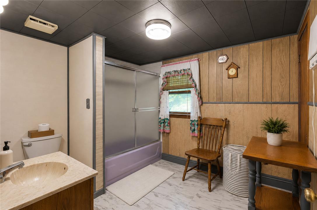 1294 Seifert Road Property Photo 31