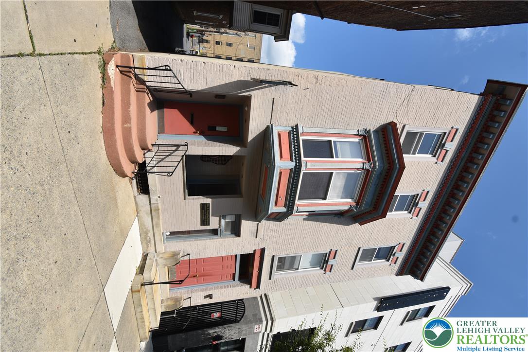 42 North 3rd Street Property Photo 3