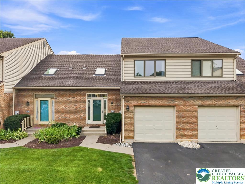 3251 Oakland Square Drive