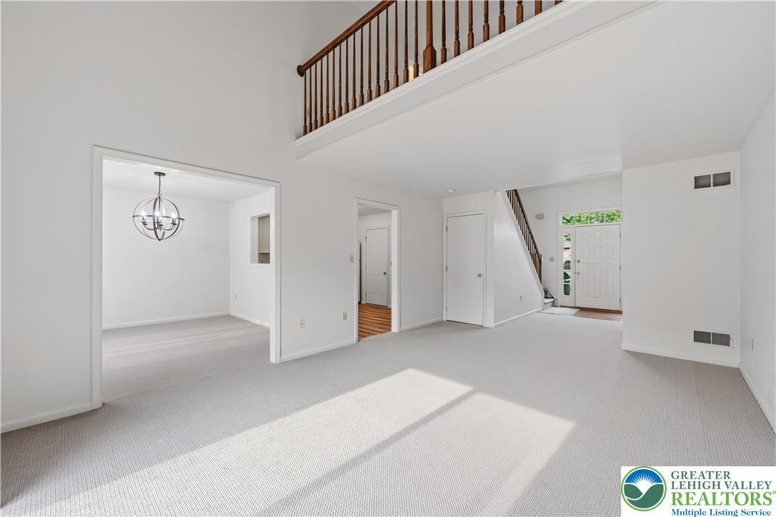 3251 Oakland Square Drive Property Photo 5
