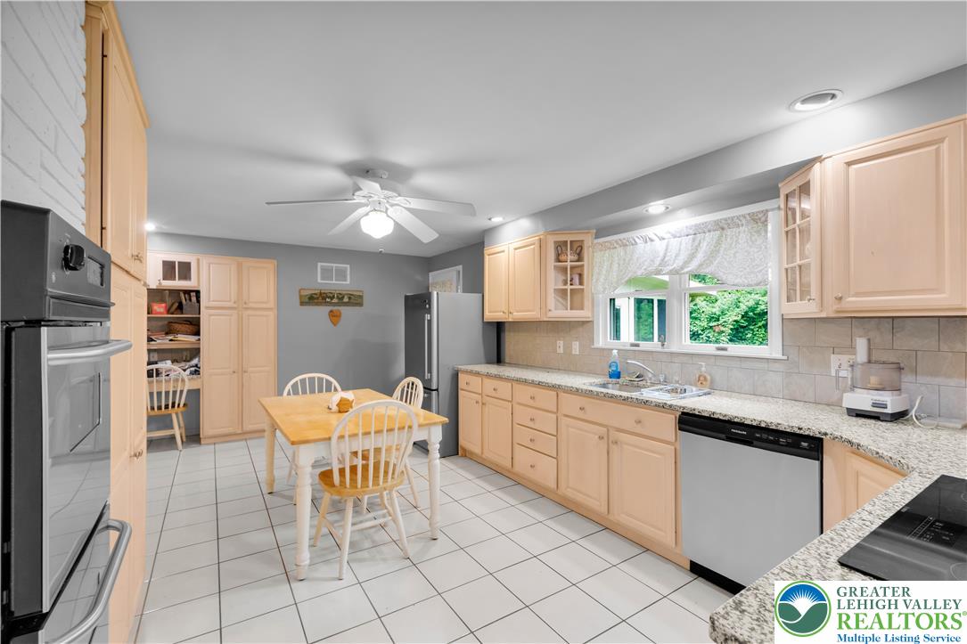 1000 Wedgewood Road Property Photo 25
