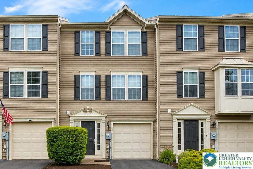 1079 Sparrow Way