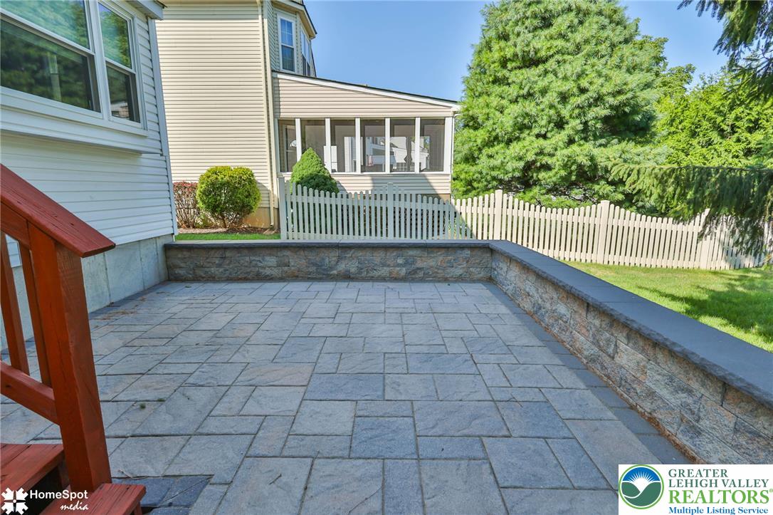 369 Lenape Trail Property Photo 7