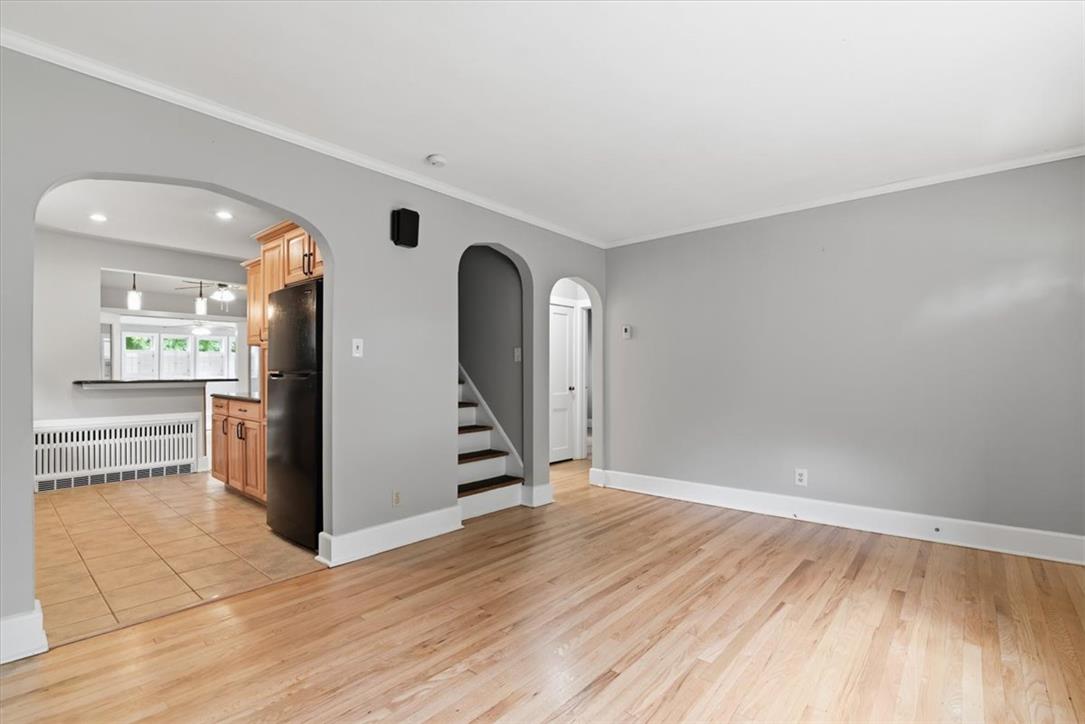 467 8th Street Property Photo 8