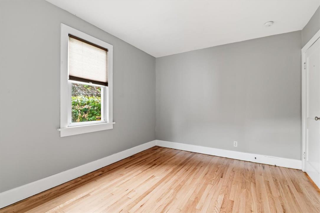 467 8th Street Property Photo 32