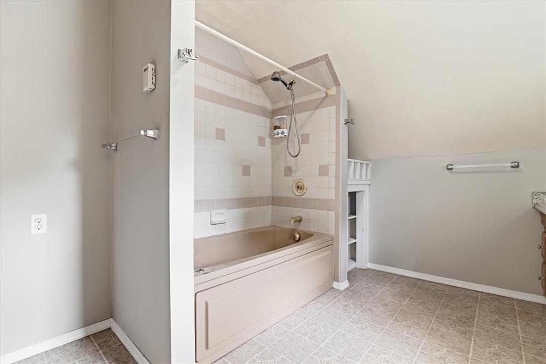 467 8th Street Property Photo 45