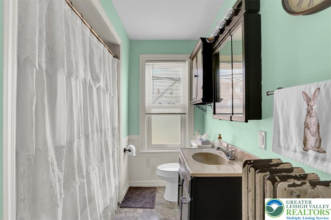 1335 Center Street Property Photo 21