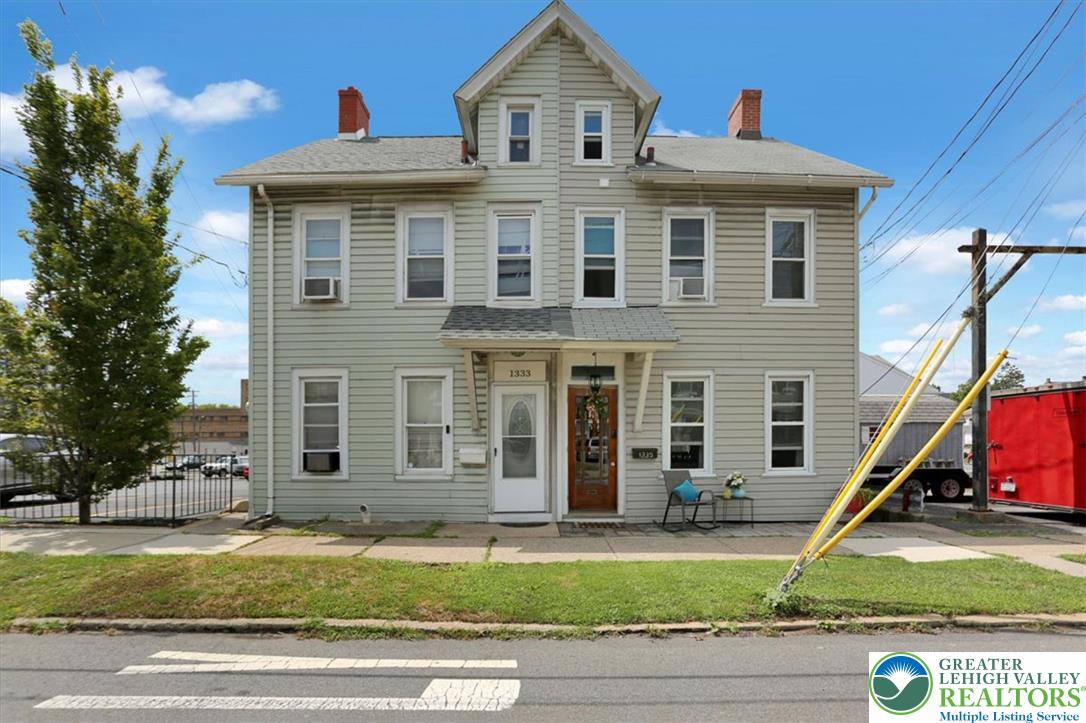 1335 Center Street Property Photo 28