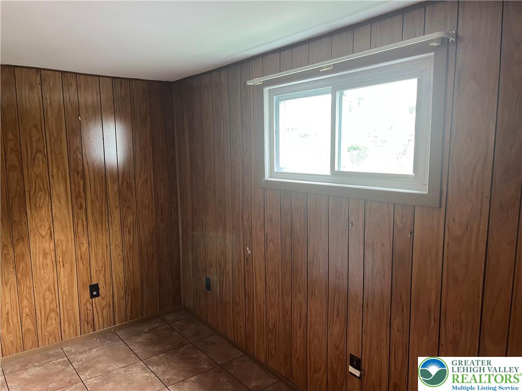 259 8th Avenue Property Photo 5