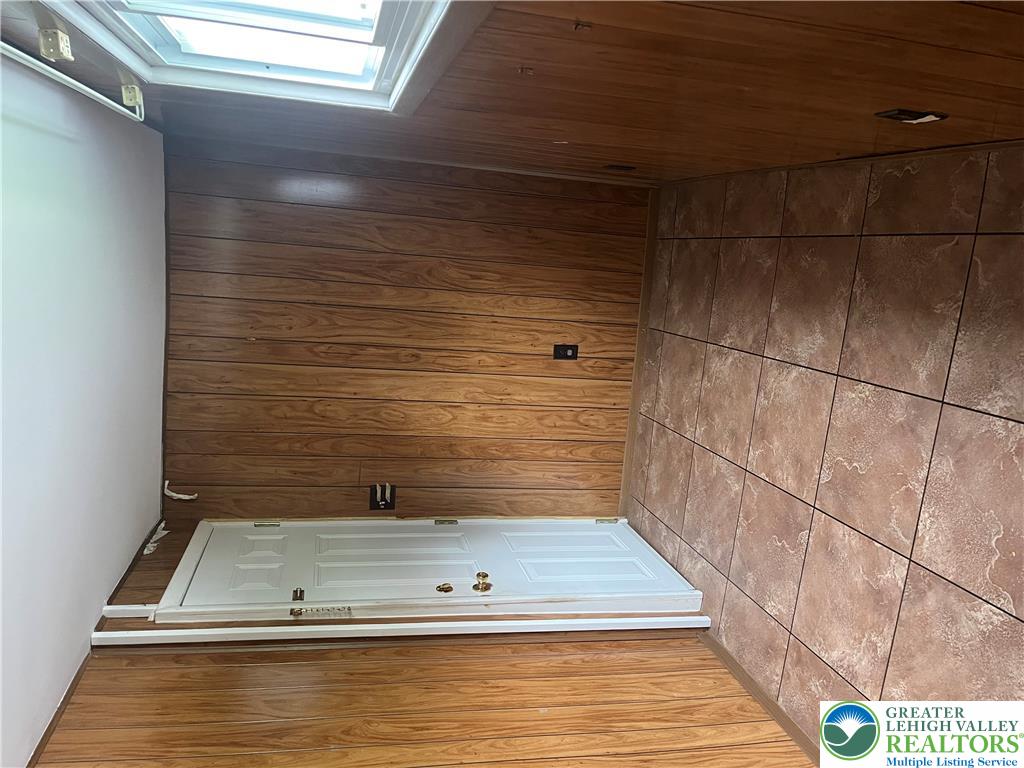 259 8th Avenue Property Photo 6