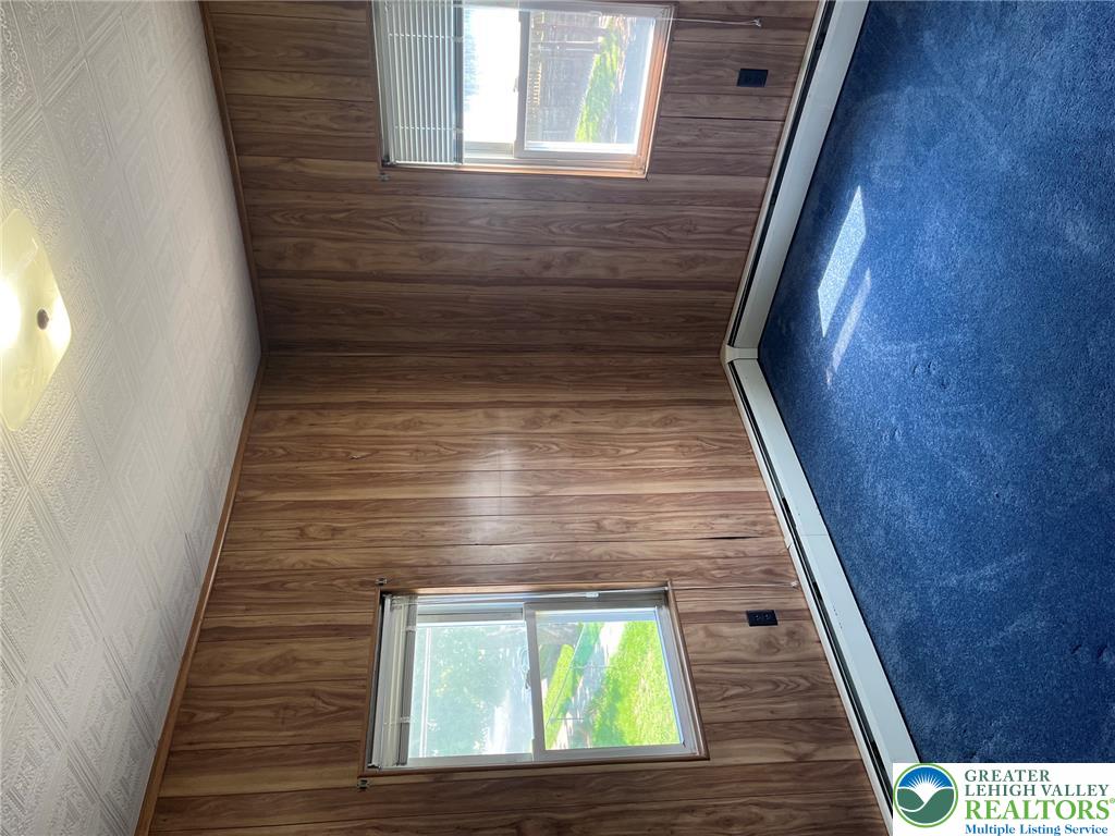 259 8th Avenue Property Photo 12
