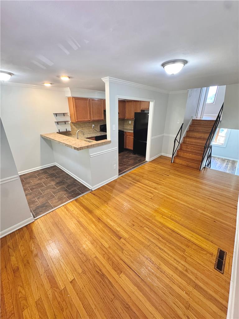 1962 South Hall Street Property Photo 6