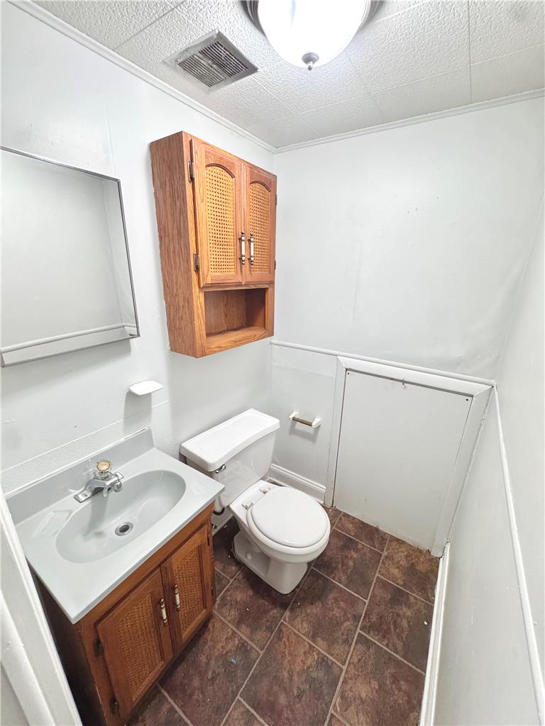 1962 South Hall Street Property Photo 20