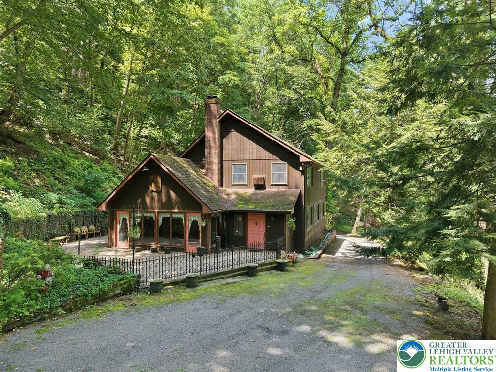 3612 River Road Property Photo 1