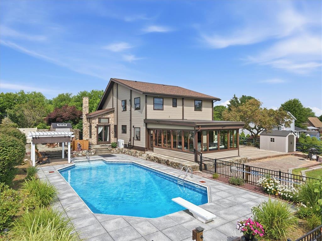 8751 Pleasant View Road