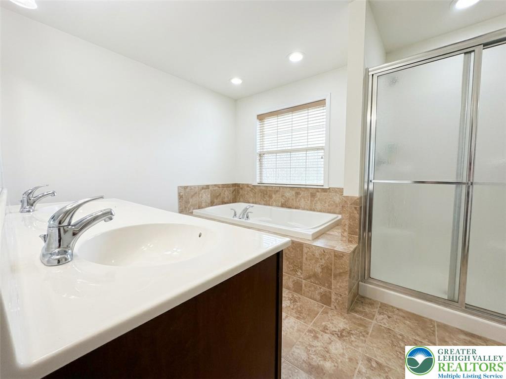 850 Fieldstone Trail 70 Property Photo 13