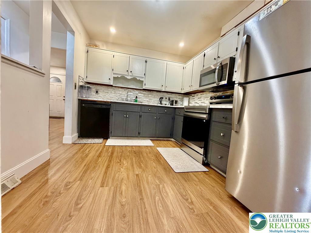 4034 Nicole Place Property Photo 3