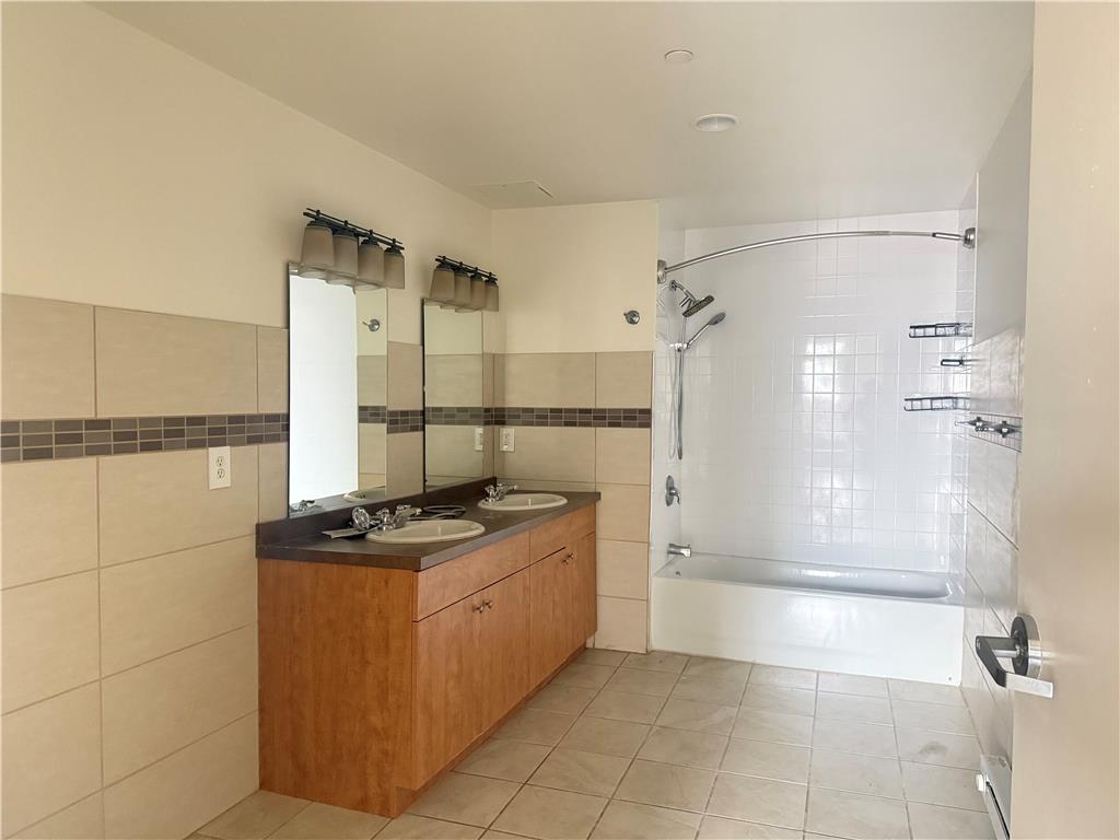 128 North 8th 3e Property Photo 9