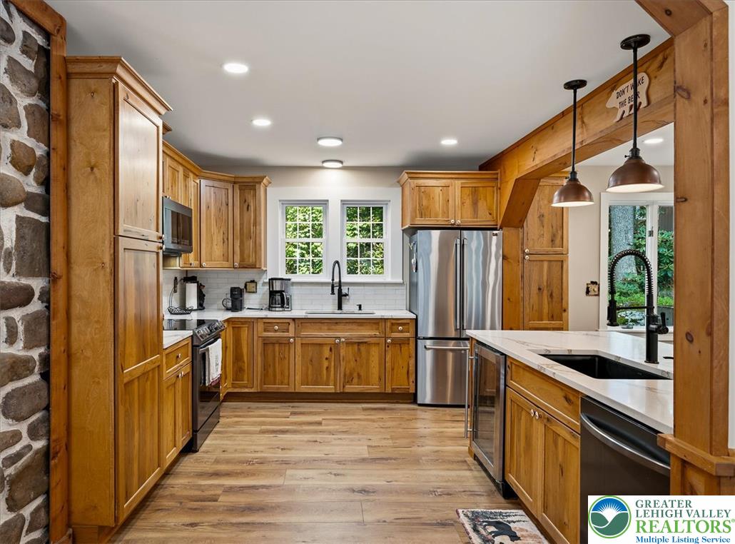 360 Babbling Brook Road Property Photo 8