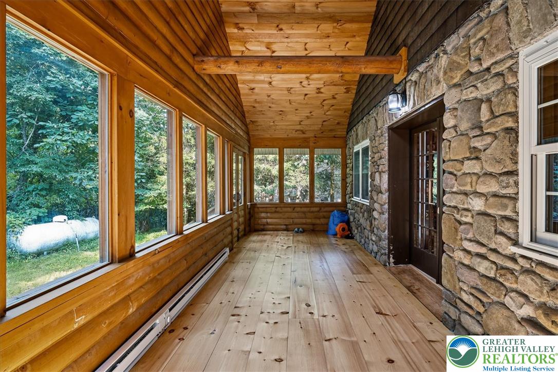 360 Babbling Brook Road Property Photo 12
