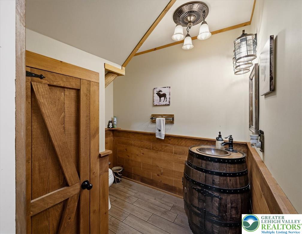 360 Babbling Brook Road Property Photo 16