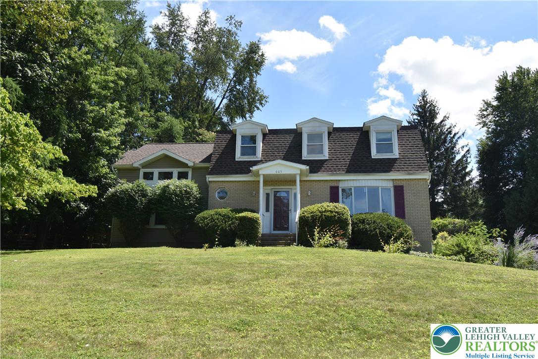 605 Barnyard View